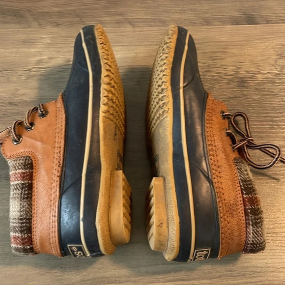 Totes, low top duck shoe, rubber & leather, waterproof, size 6.5 men or 8-8.5 W - Picture 7 of 12